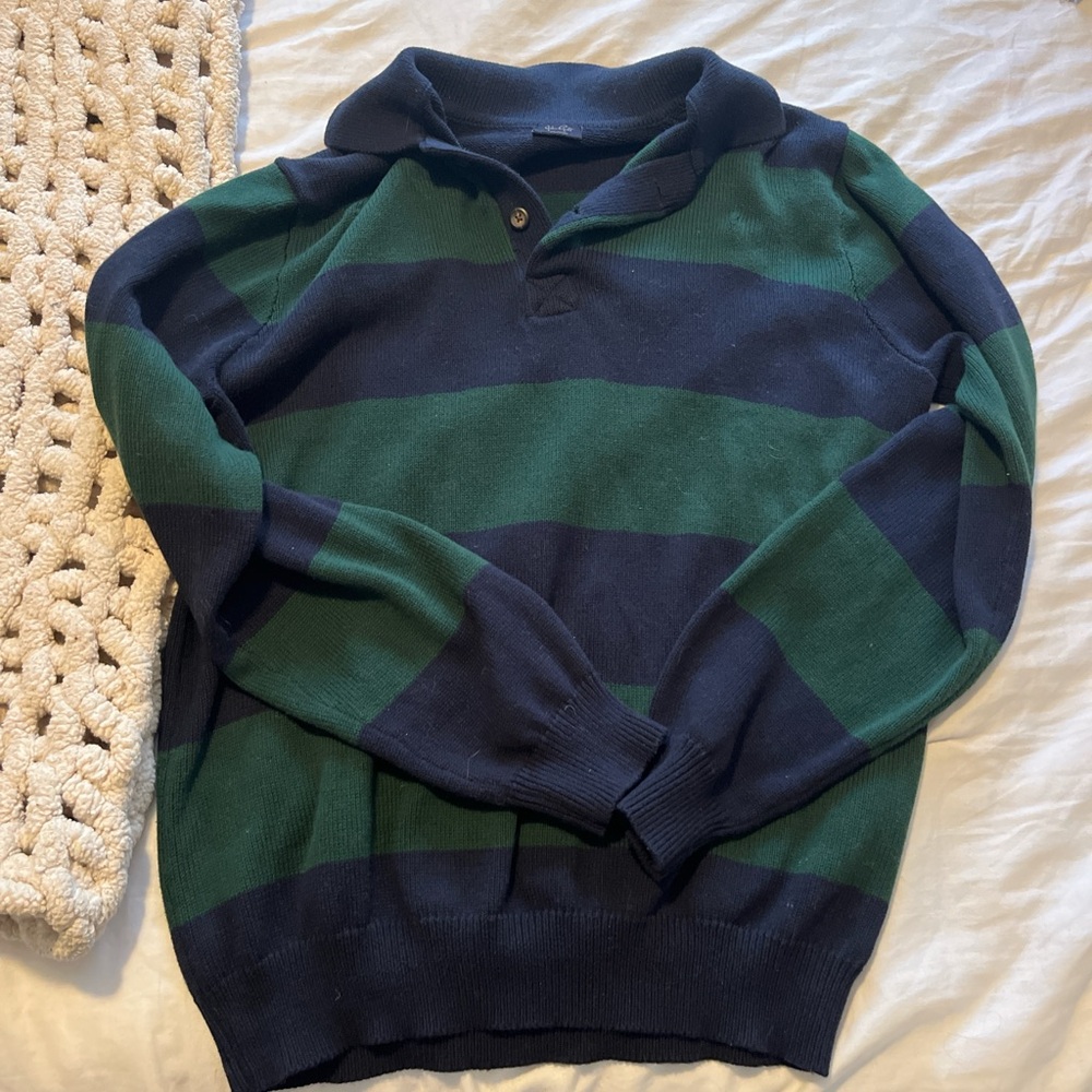 Pacsun sweater, perfect for the fall season
